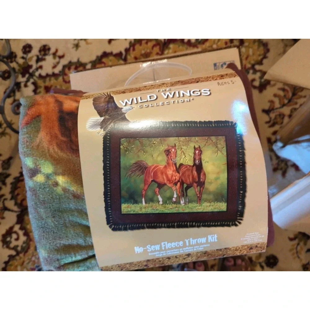 New No Sew Throw‎ DIY Blanket Kit Fleece Finish 43